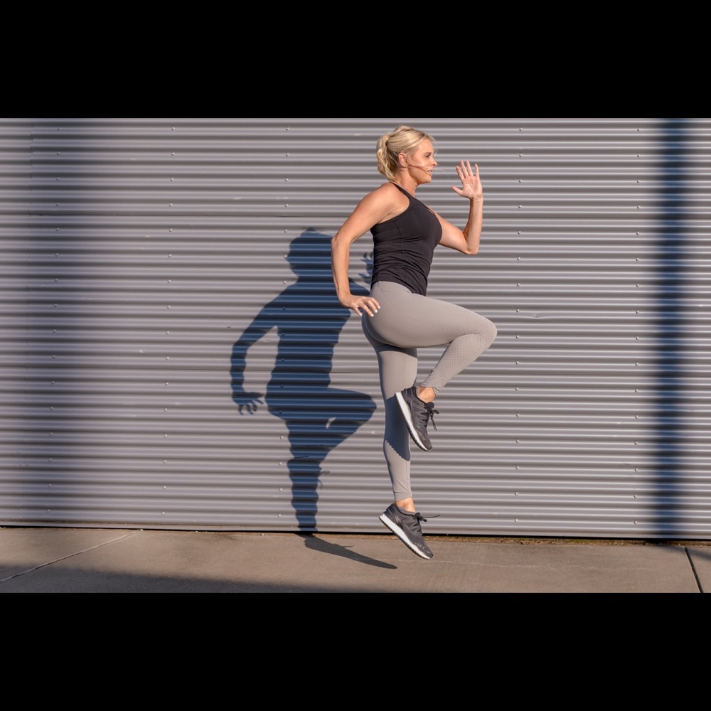 Athleta Gray 7/8 tights - S